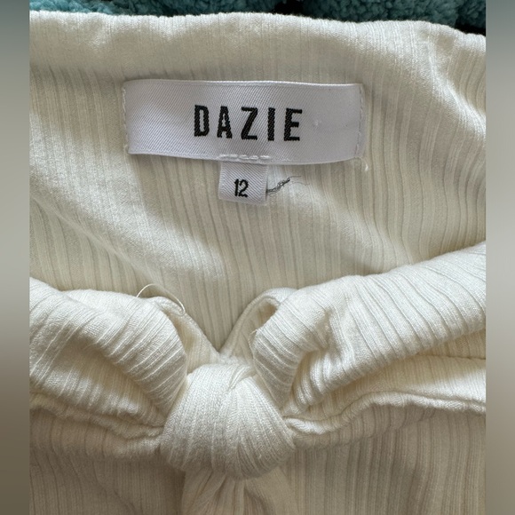 Cream halter lined top- size 12 - Picture 5 of 7